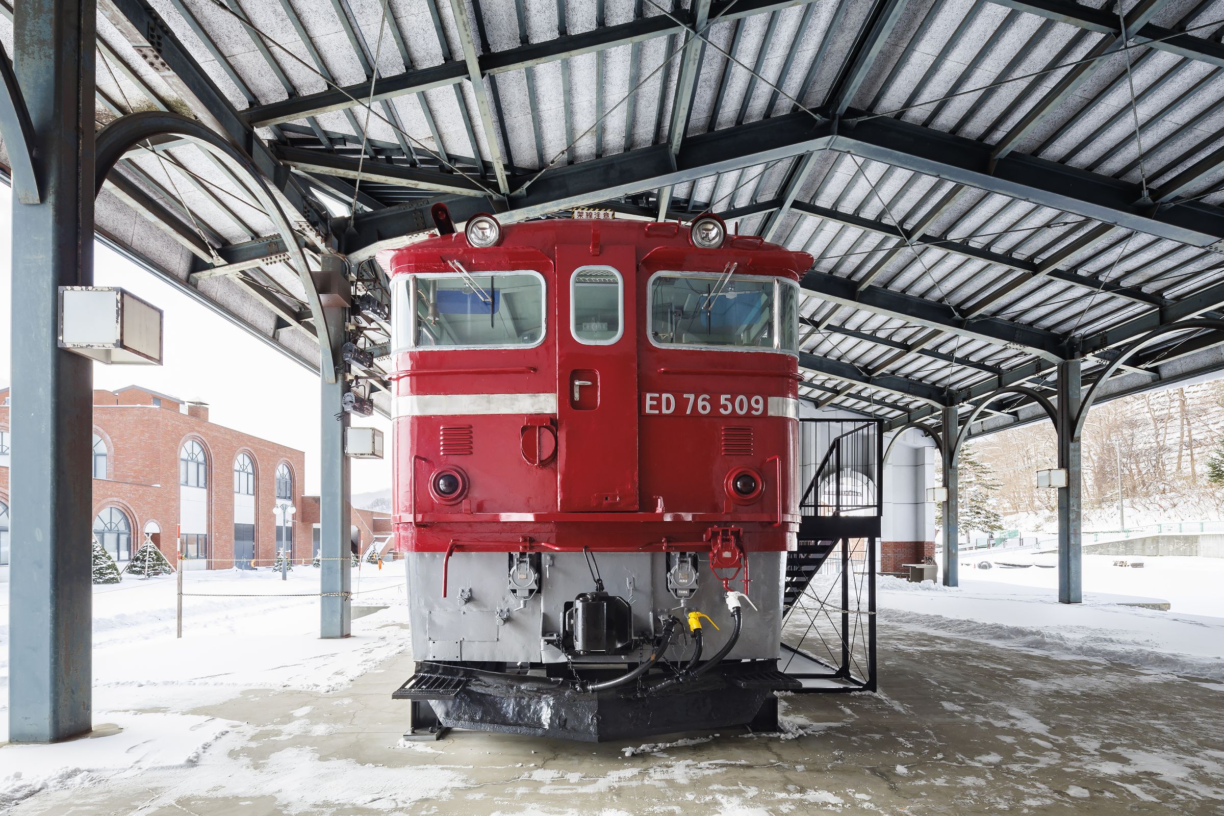 小樽市総合博物館 電気機関車「ED76形509号」展示施設